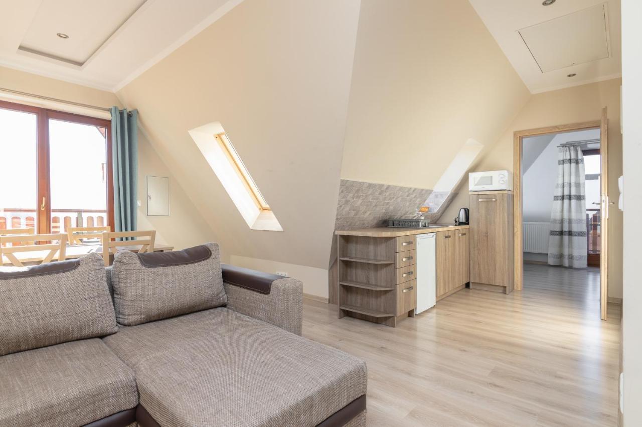 Apartamenty Domino - コシチェリスコ エクステリア 写真